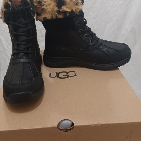 UGG Women's Adirondack III Panther Waterproof Cold Weather Boots (Butterscotch) - Picture 10 of 10